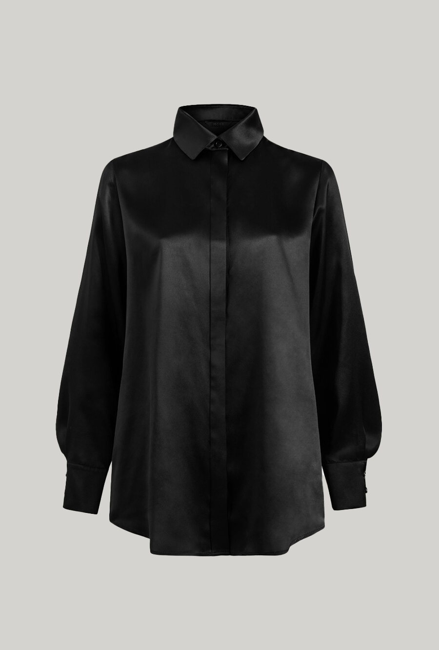 Black silk satin classic shirt Czarna jedwabna koszula z satyny
