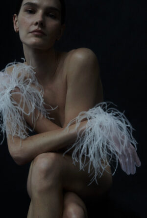 White silk organza gloves with feathers