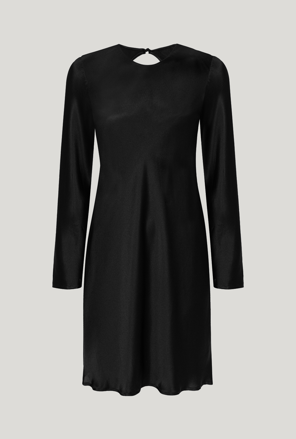 Black silk mini dress with long sleeves and cutout on the back Czarna jedwabna sukienka mini z długim rękawem i wycięciem na plecach